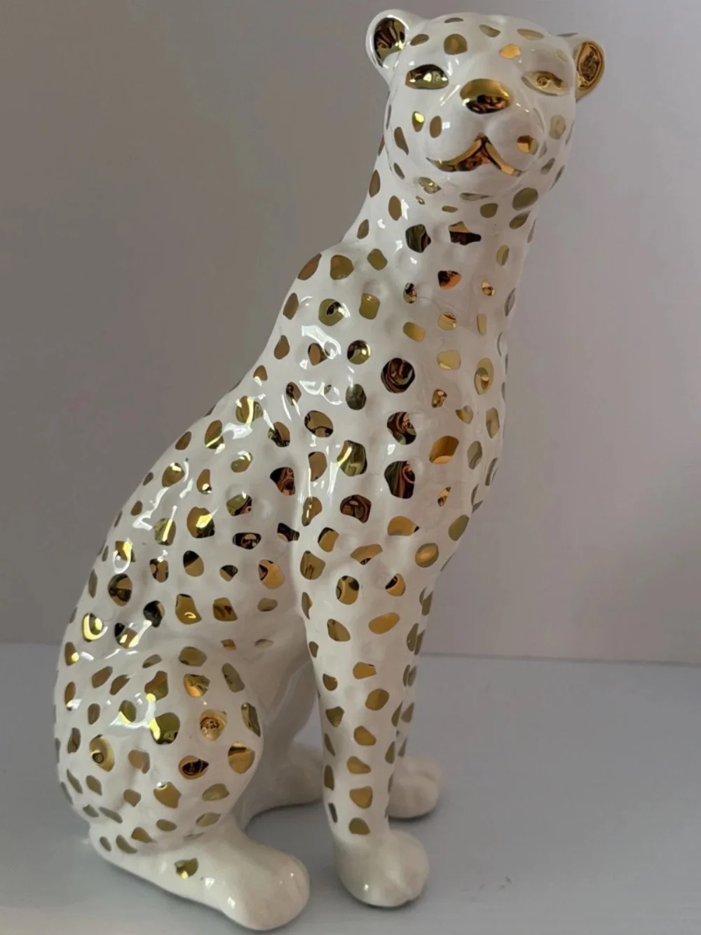 Cheetah Statue Home Decor Leopard Sculpture Sitting Cheetah White & Gold New